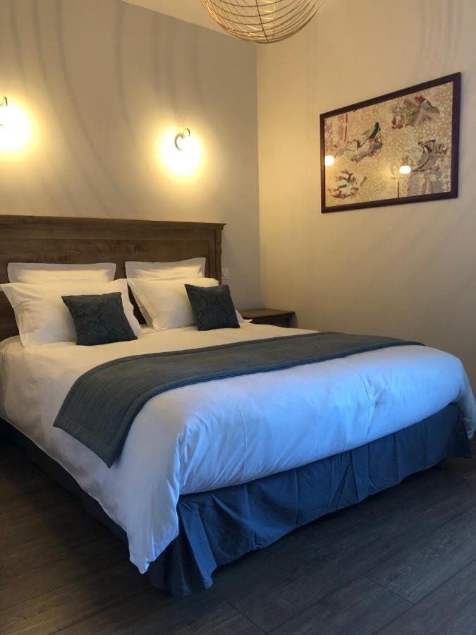 Bed and Breakfast Domaine De Monplaisir Caylus Exterior foto
